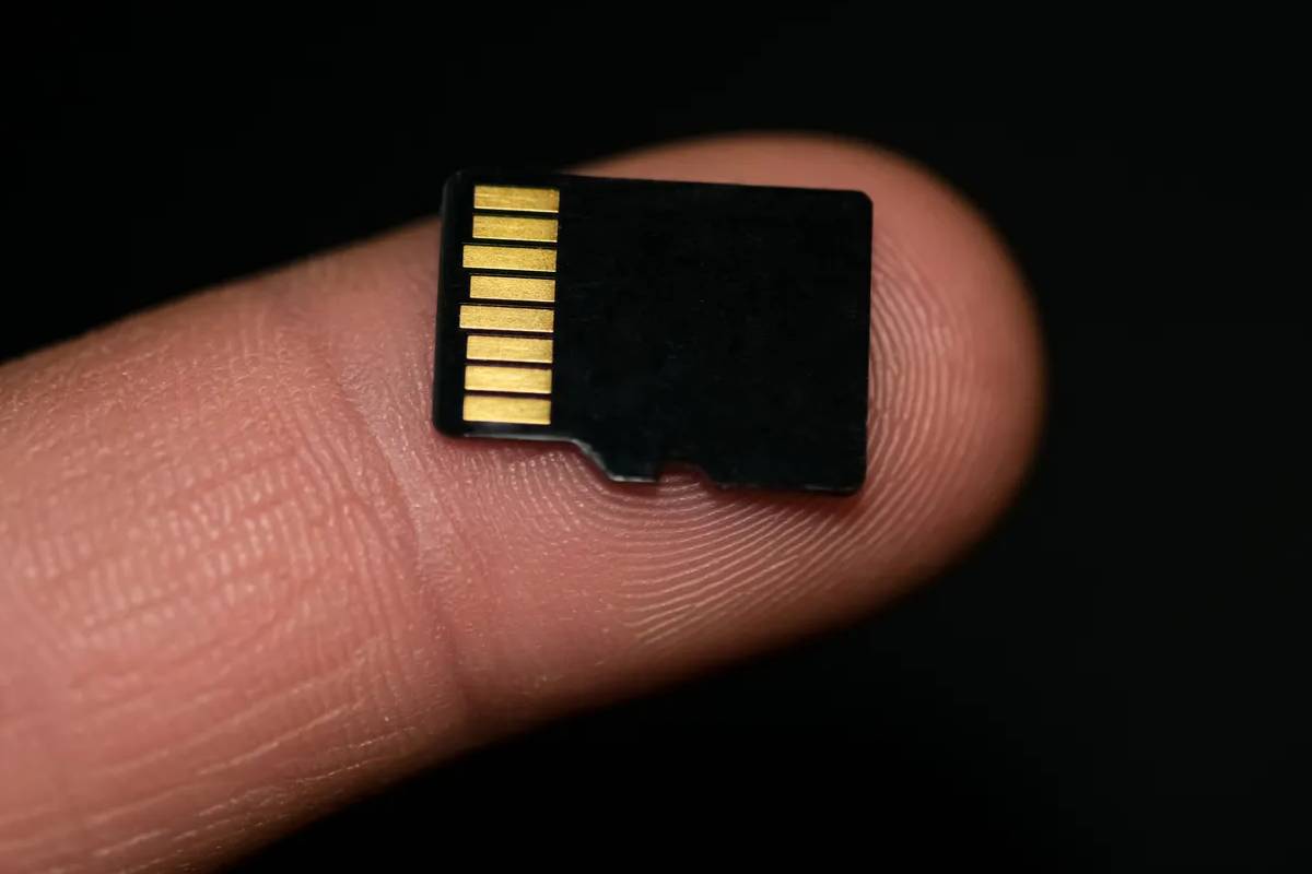 MicroSD Card write for us